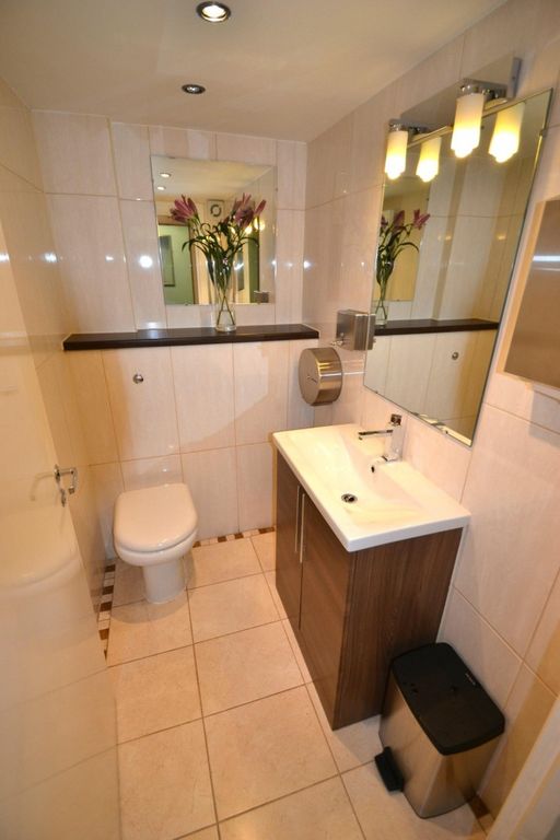 Property photo 3 of 6 Bathroom