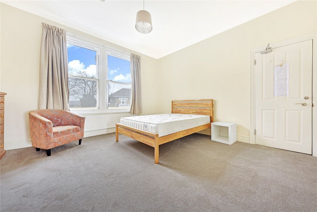 Property photo 2 of 13 Picture No. 31