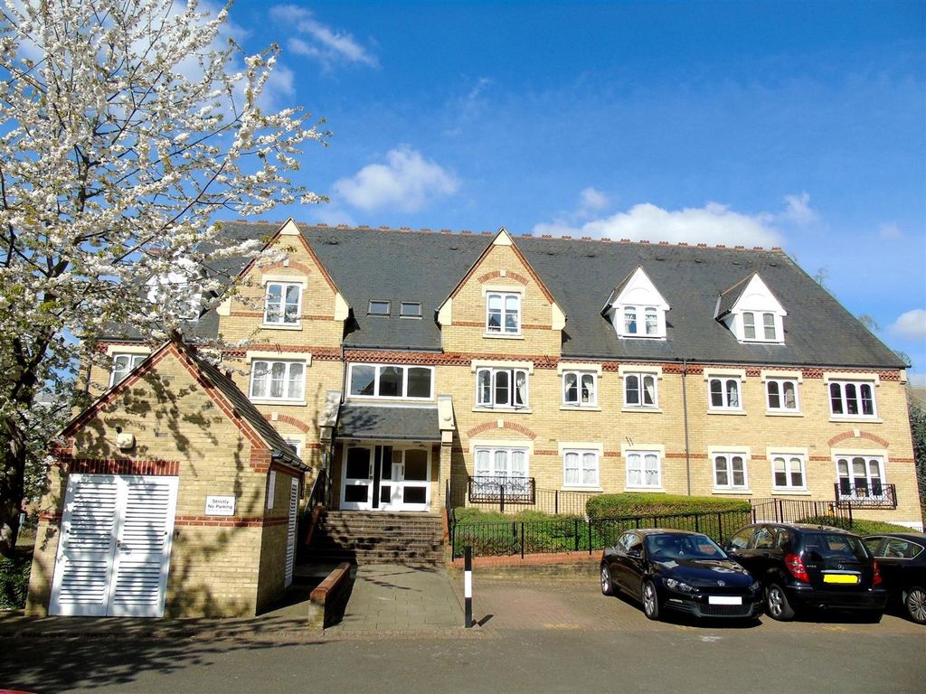 Property photo 1 of 10 Coopers Estate Agents