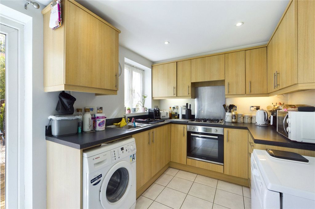 Property photo 3 of 13 Kitchen