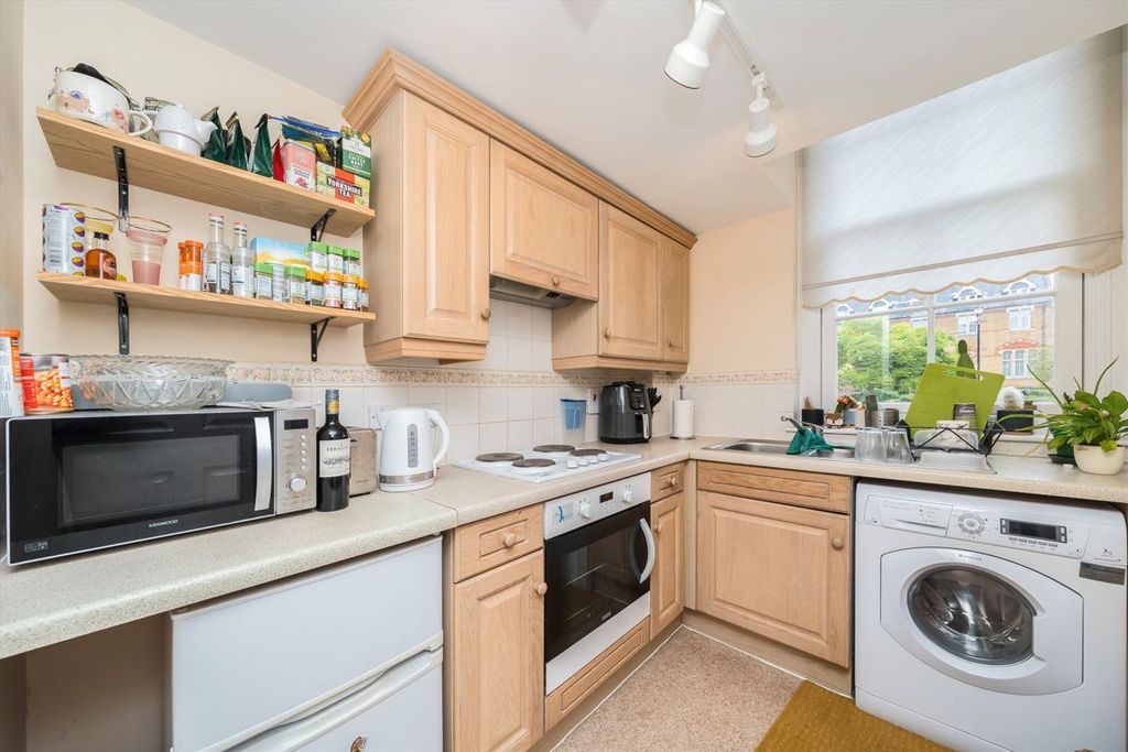 Property photo 3 of 5