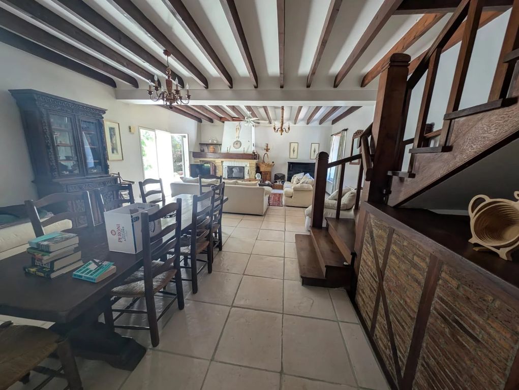 Property photo 3 of 15 F2056c43c364Ab81752cc6F73345062E_6c70F42c95_1600-Big