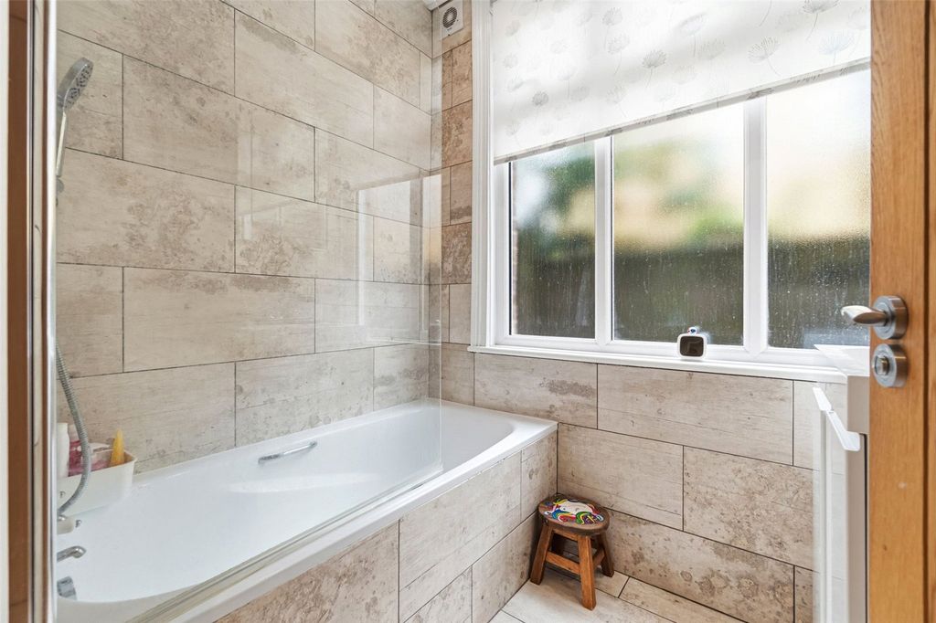 Additional image 9 of 3 bed maisonette for saleBroad Lane, Hampton TW12