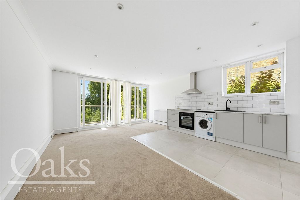 Property photo 1 of 9 Picture No. 06