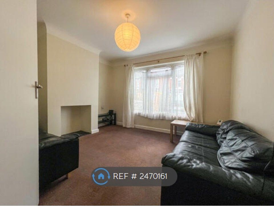 Property photo 3 of 5