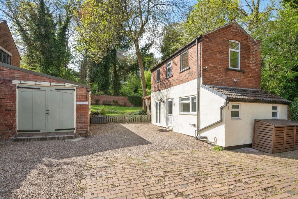 Property photo 1 of 23