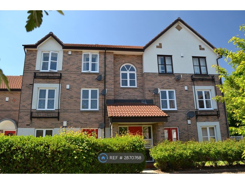 Property photo 1 of 8 Apartment