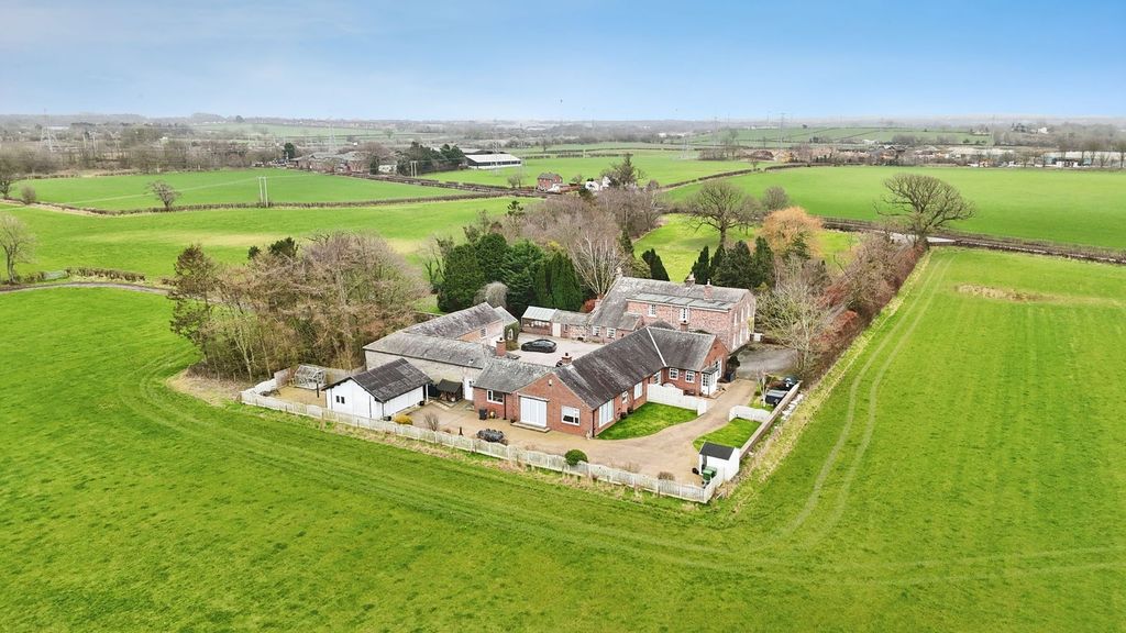 Property photo 1 of 25