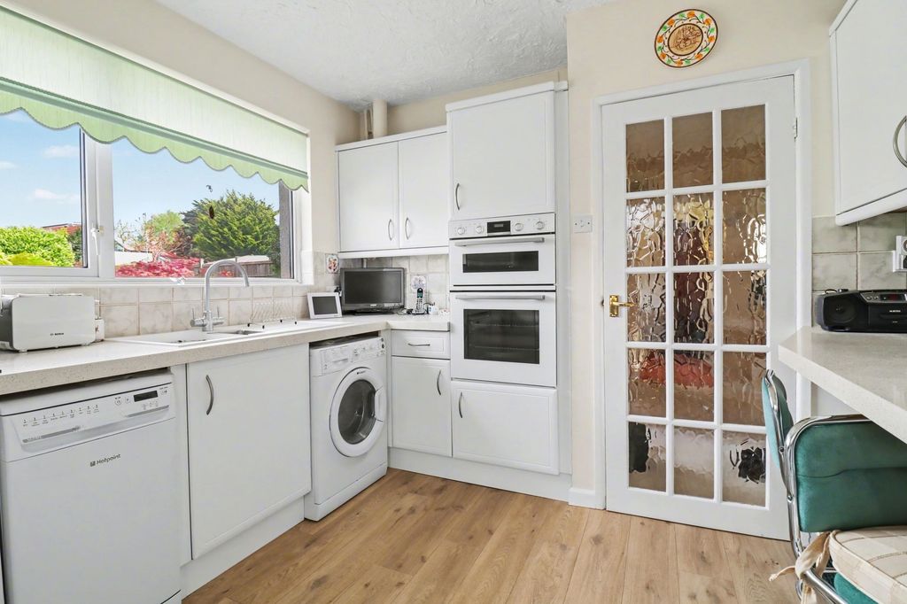 Property photo 3 of 15