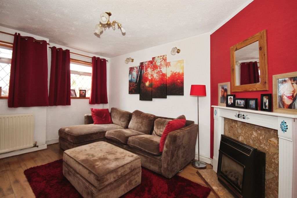 Property photo 2 of 14