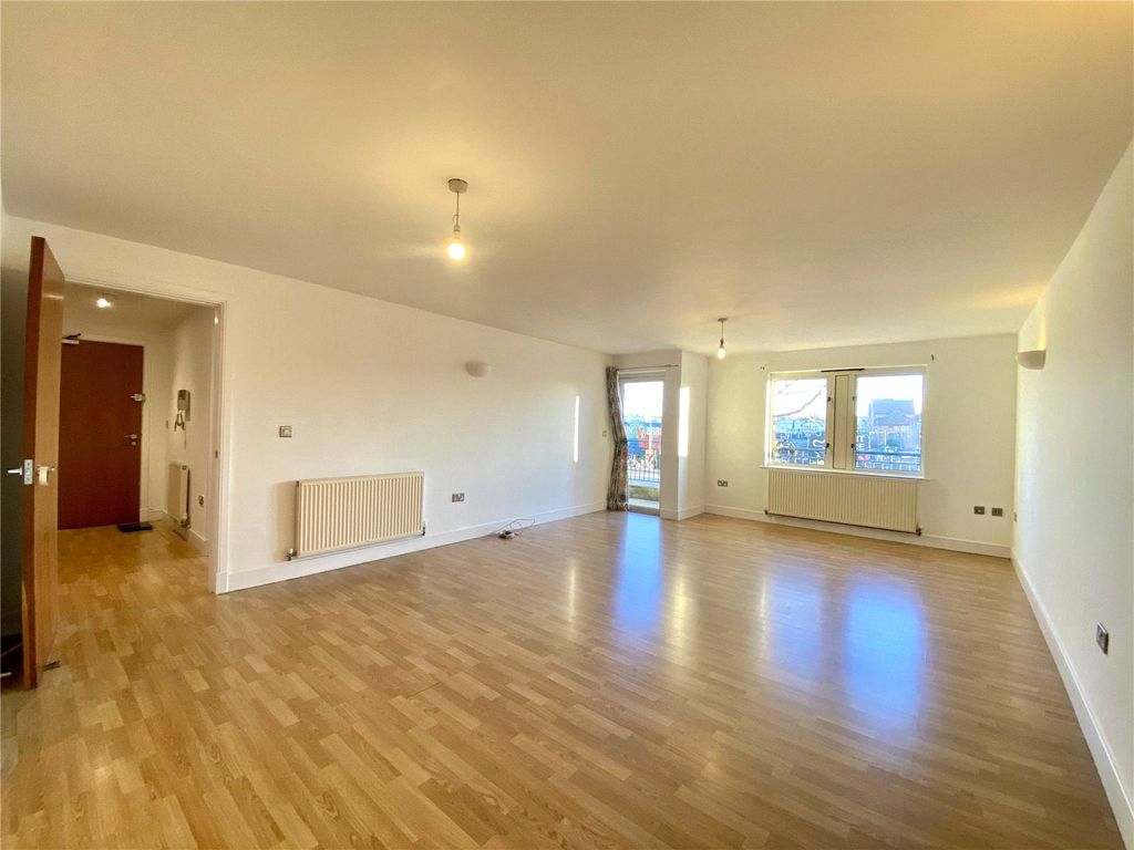 Property photo 3 of 25 Picture No. 14