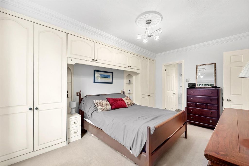 Additional image 21 of 2 bed flat for saleBower Hill, Epping CM16