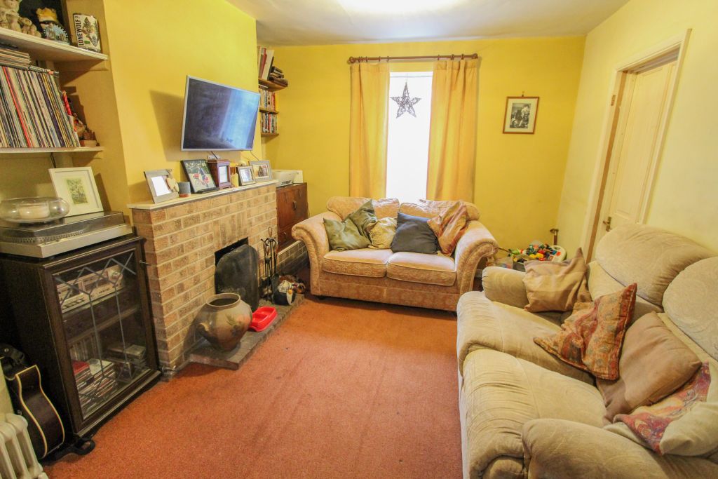 Property photo 2 of 10