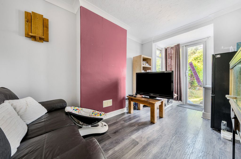 Property photo 3 of 15 1-6A71Ec3E1E7E7-1...