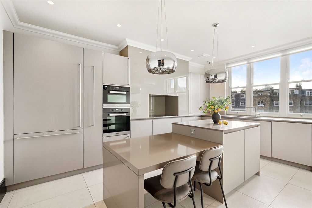 Property photo 3 of 20 Picture No. 23