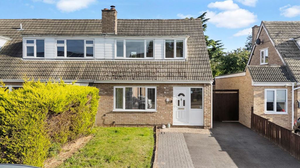 Property photo 2 of 19