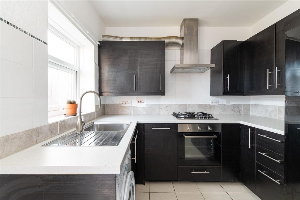 Property photo 3 of 15 Edit-1507.Jpg