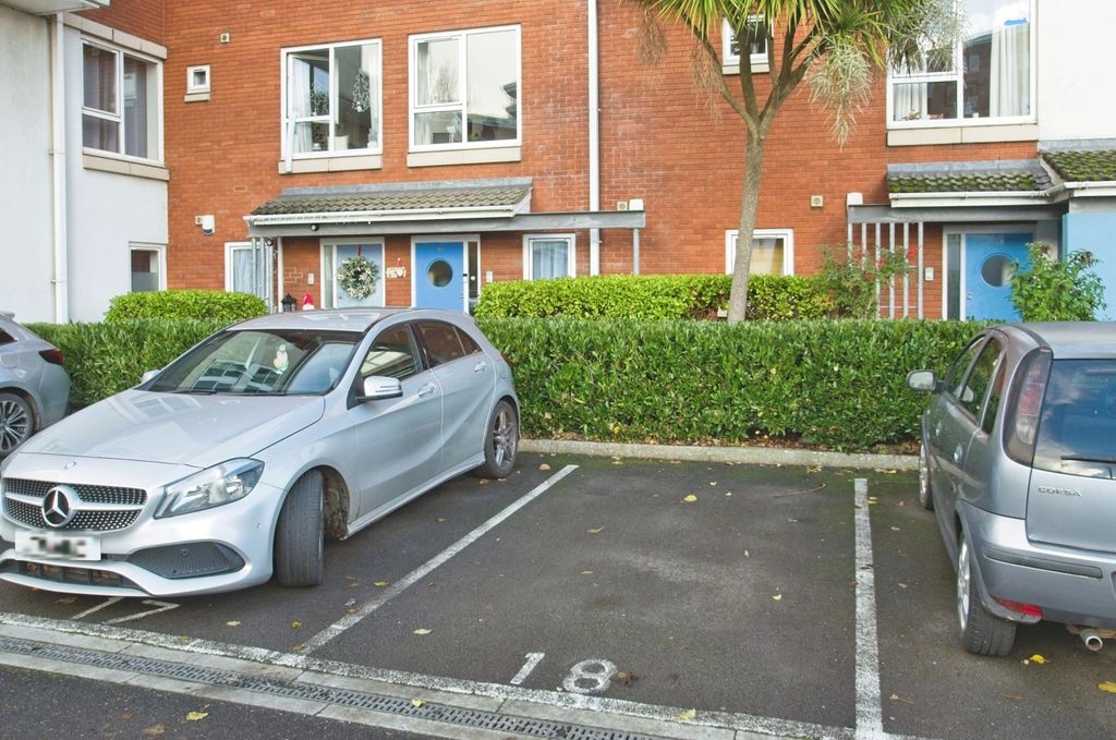 Property photo 1 of 16 Allocated Parking 1