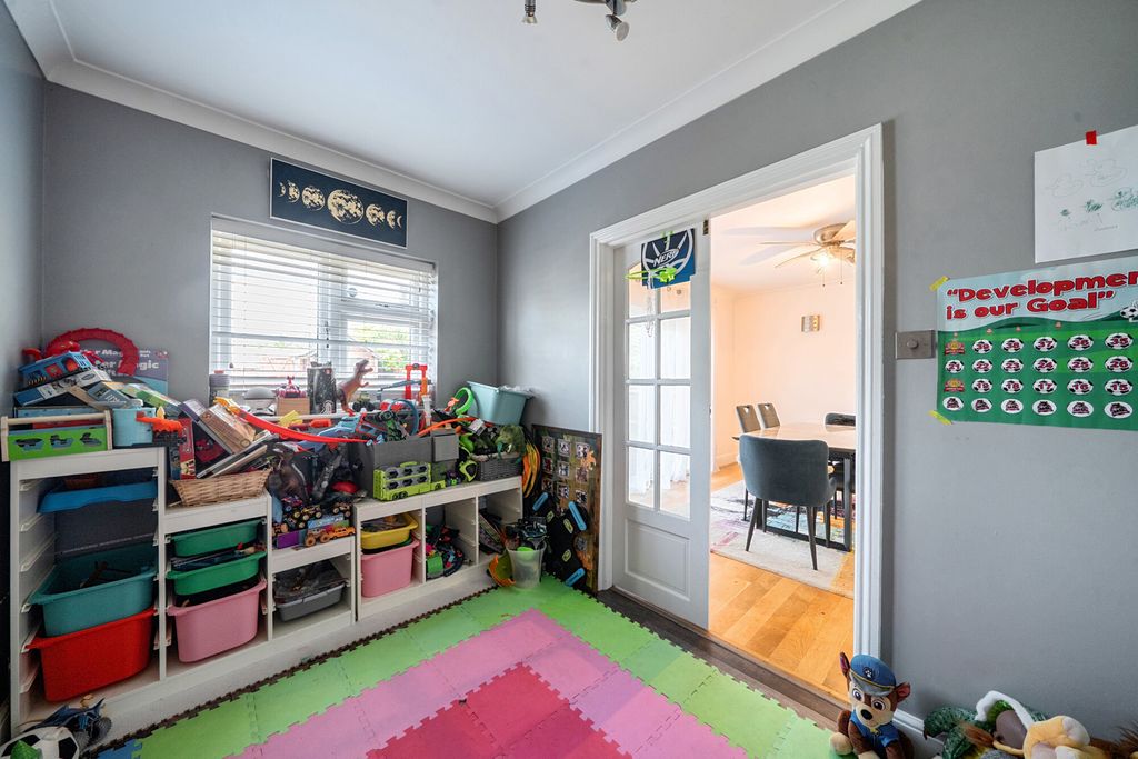 Property photo 3 of 24 1479563-13-6A5A0d...