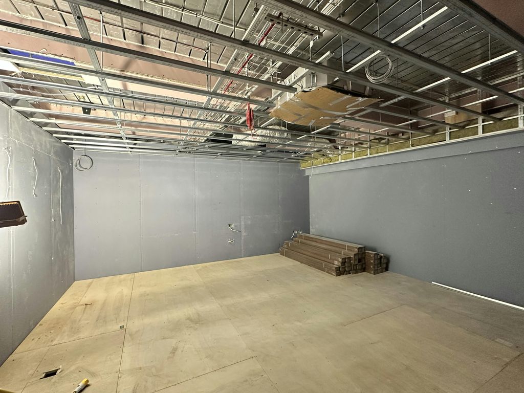 Property photo 2 of 8 65Dba93F3C76480C840E4B4Fd4CD00Fc.Jpeg