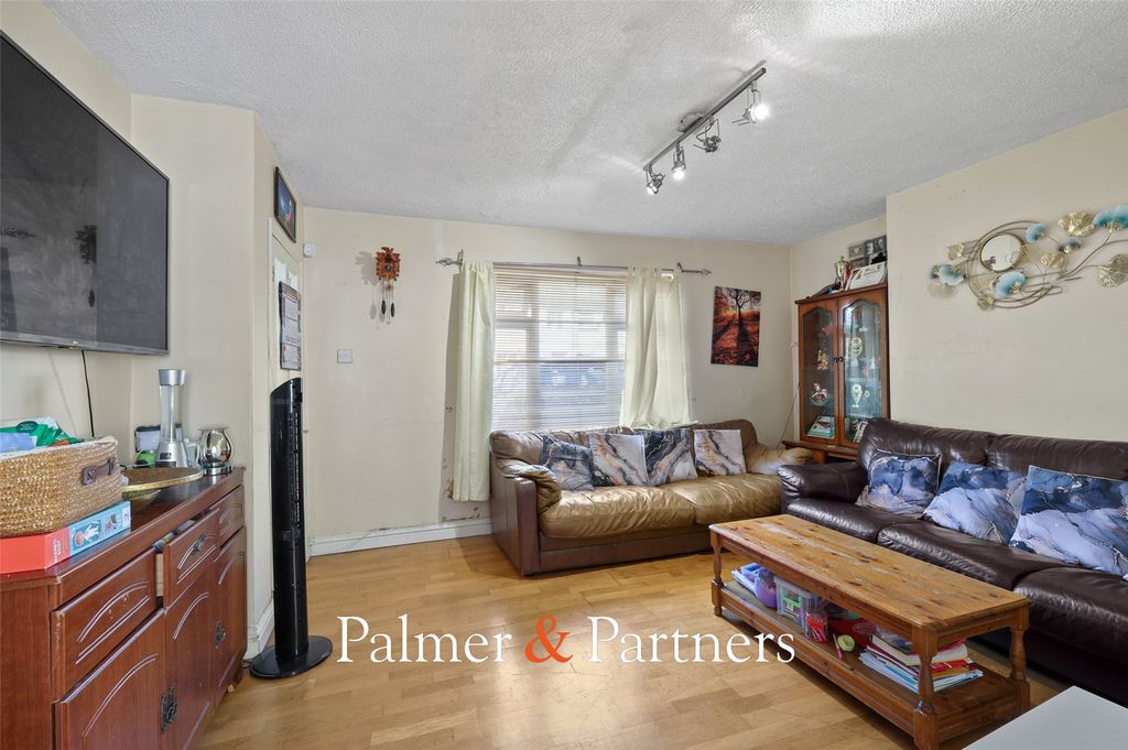 Property photo 3 of 13 Picture No. 11