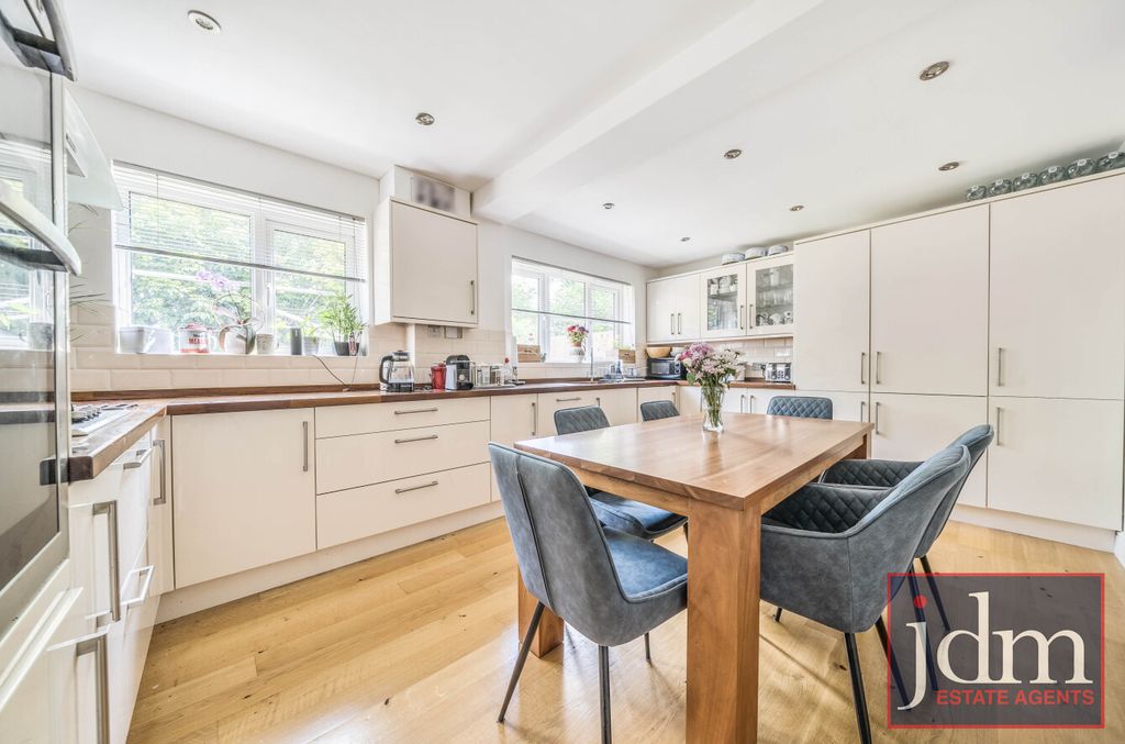 Property photo 2 of 13 Kitchen