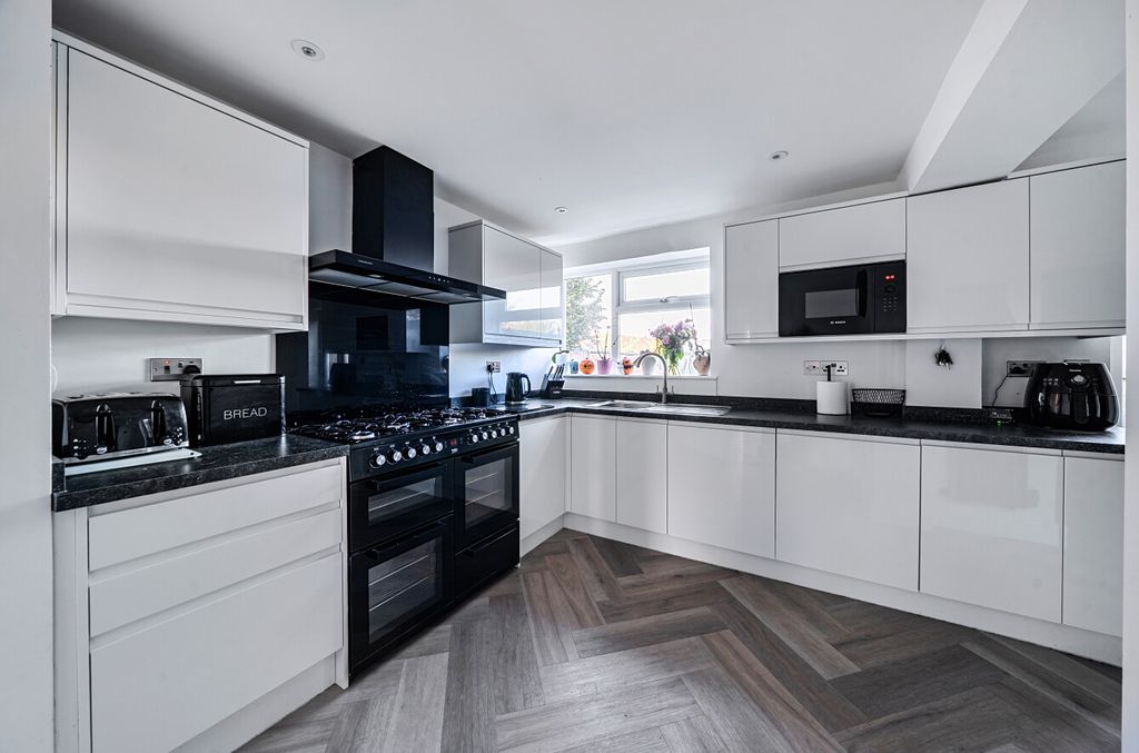 Property photo 2 of 19 1536507 (10).Jpg