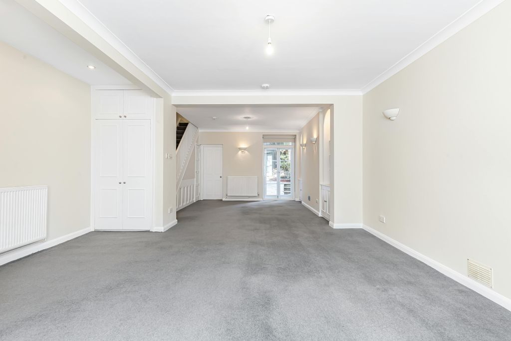 Property photo 2 of 16 Reception Room