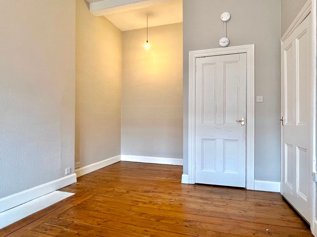 Property photo 3 of 12 Photo 3