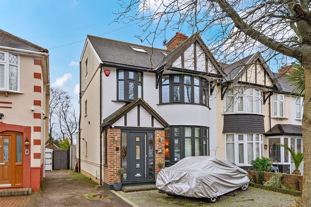 Property photo 1 of 12