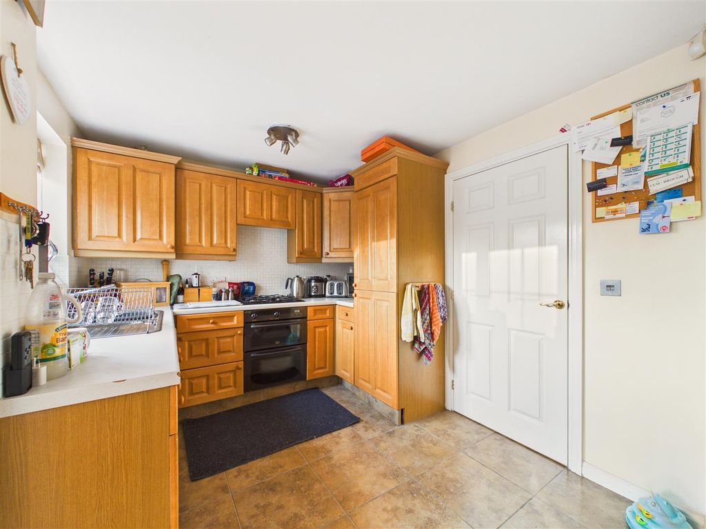 Property photo 3 of 10 Cam03303G0-Pr0323-Still002.Jpg