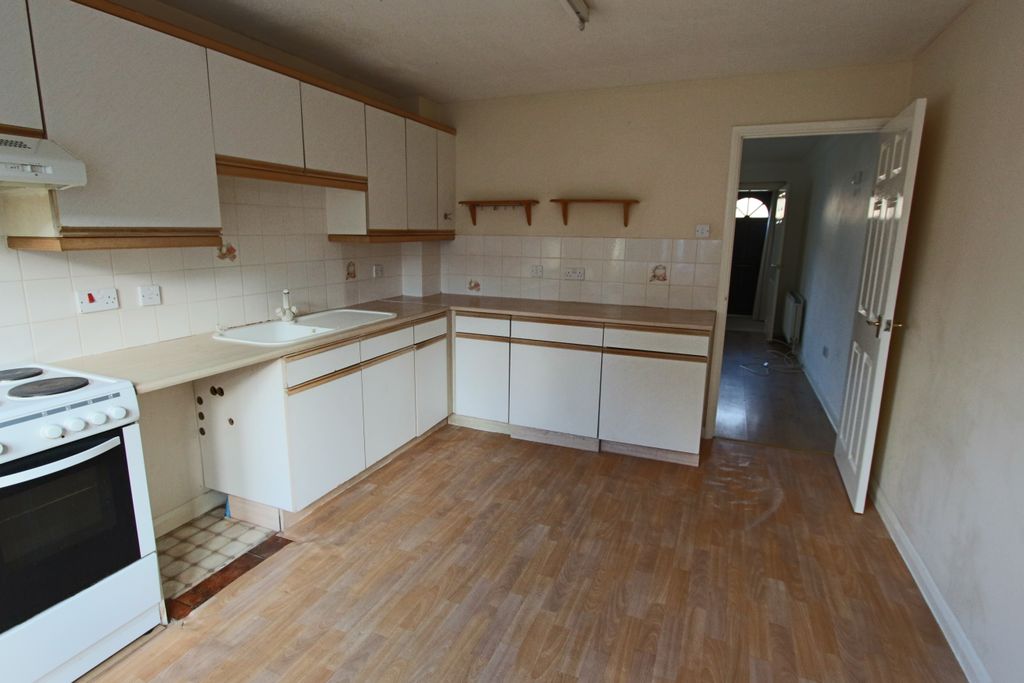 Property photo 3 of 5