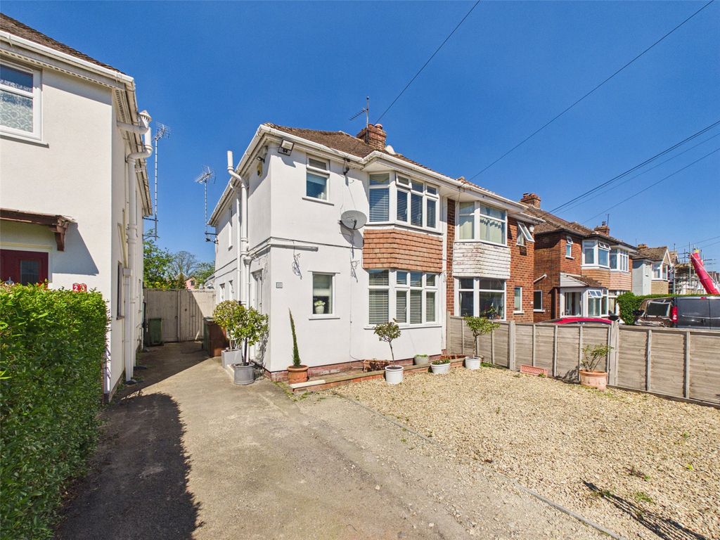 Property photo 1 of 15 Picture No. 02