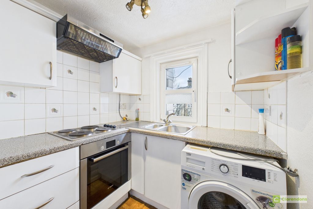 Property photo 3 of 7 Cam02528G0-Pr0431-Still002