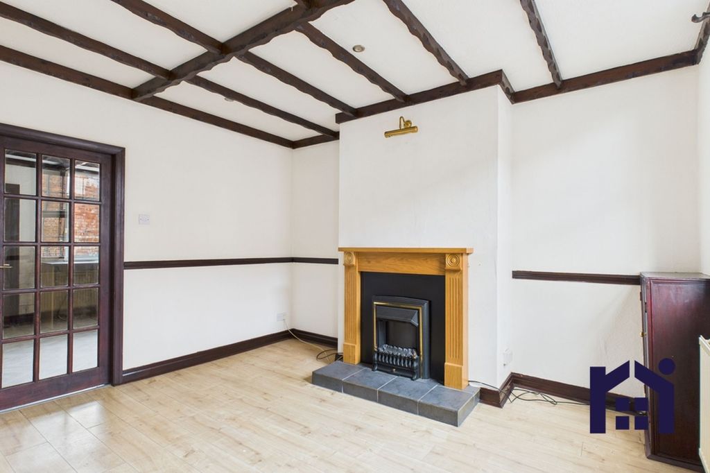 Property photo 2 of 12 Lounge