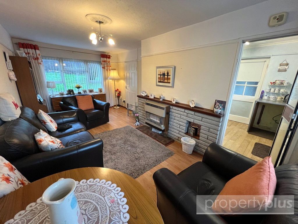 Property photo 2 of 16 Picture No. 09