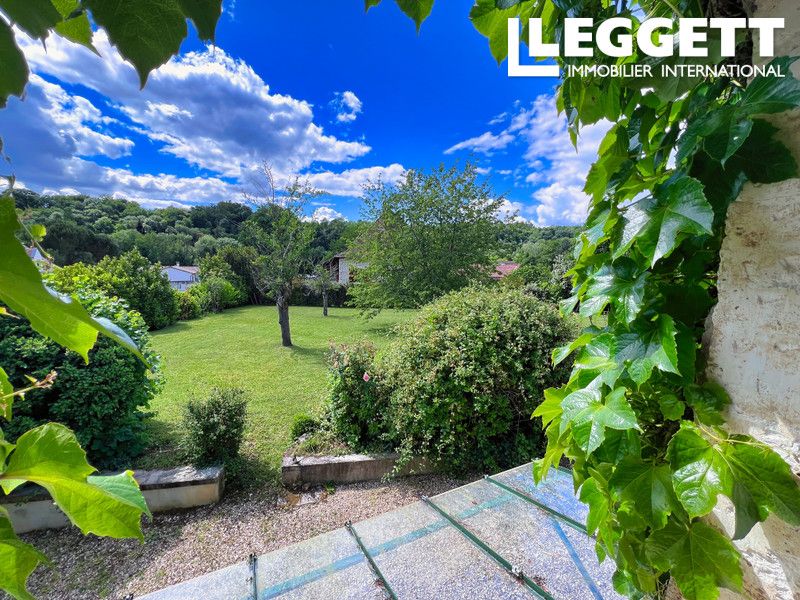 Property photo 1 of 10