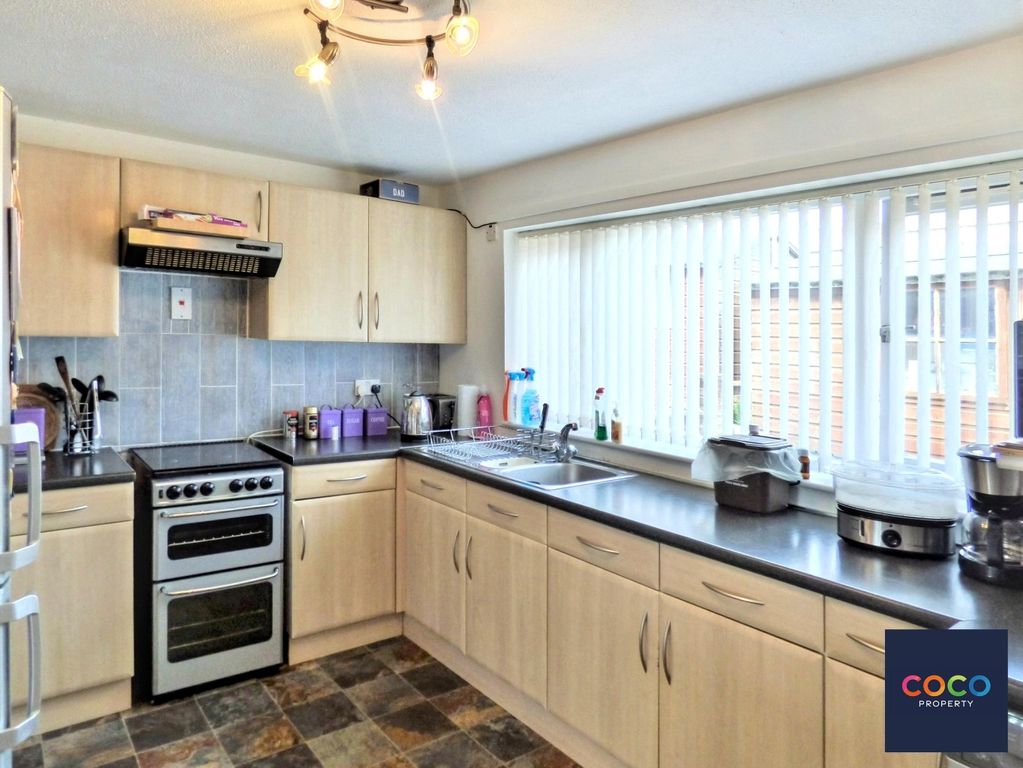 Property photo 3 of 9 4911716