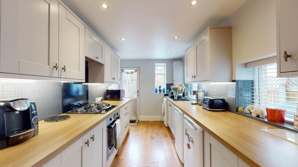 Property photo 2 of 9 Picture No. 03