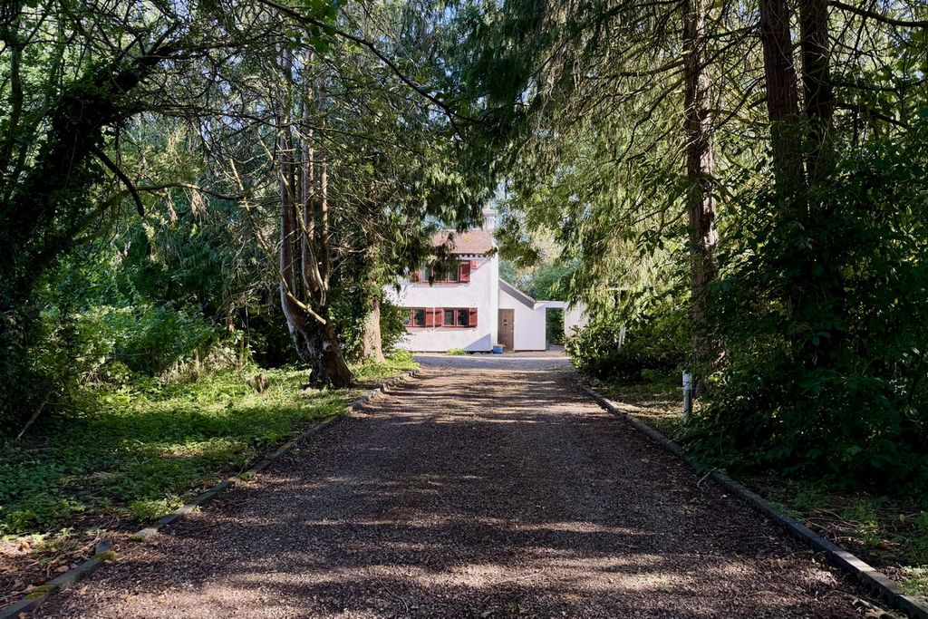 Property photo 1 of 25