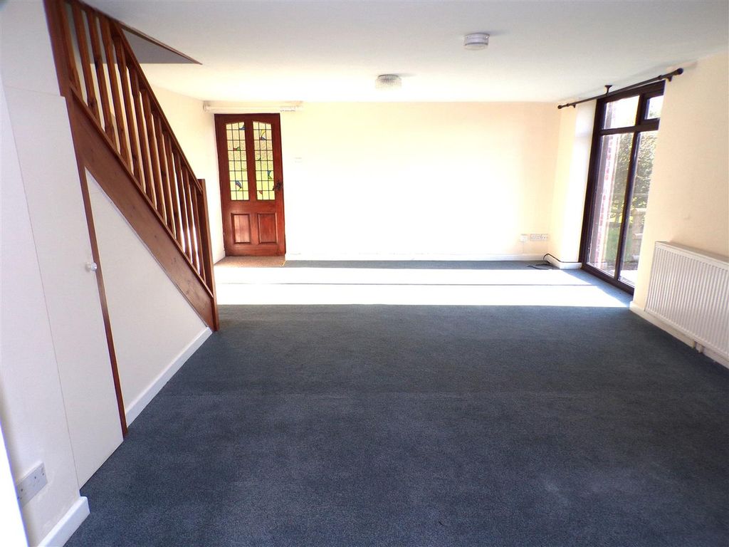 Property photo 3 of 9 Living Room.Jpg