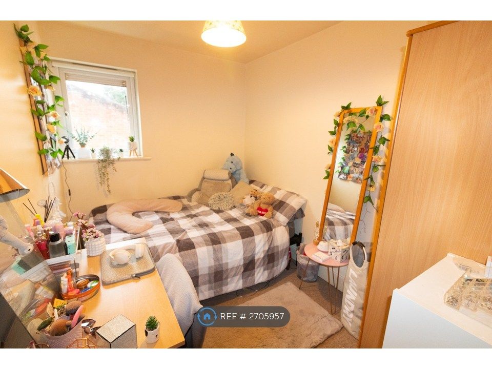 Property photo 3 of 7