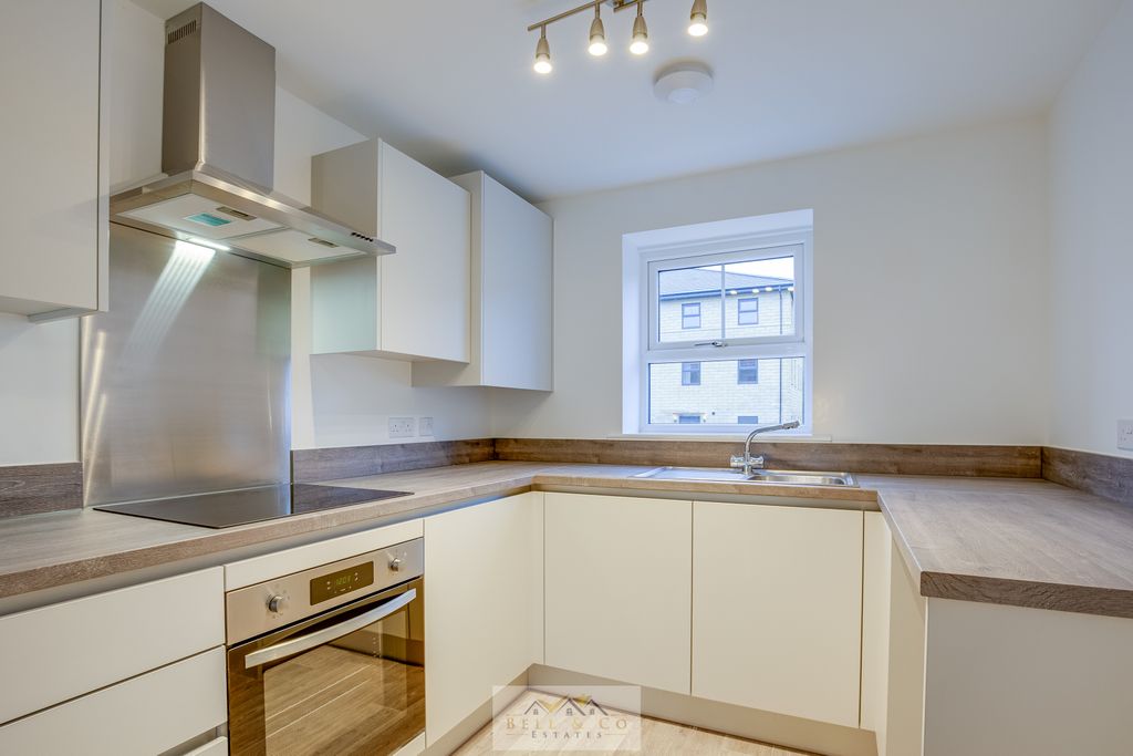 Property photo 2 of 21 Kitchen 1.1