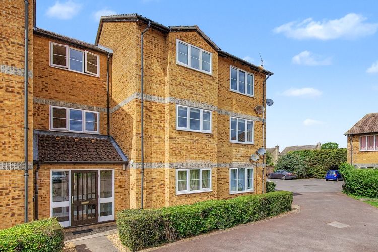 Property photo 1 of 8 328228