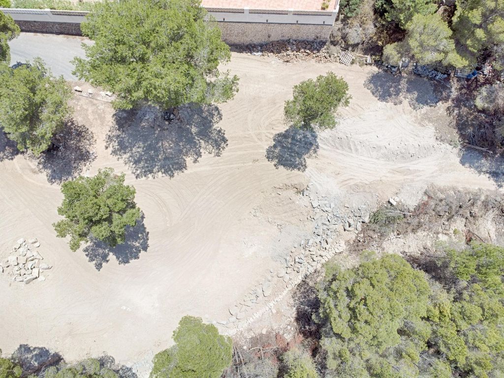 Property photo 1 of 5