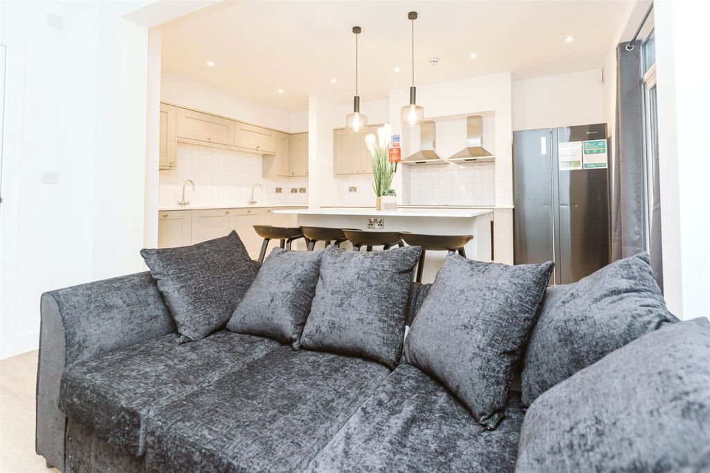 Property photo 3 of 12 Picture No. 07