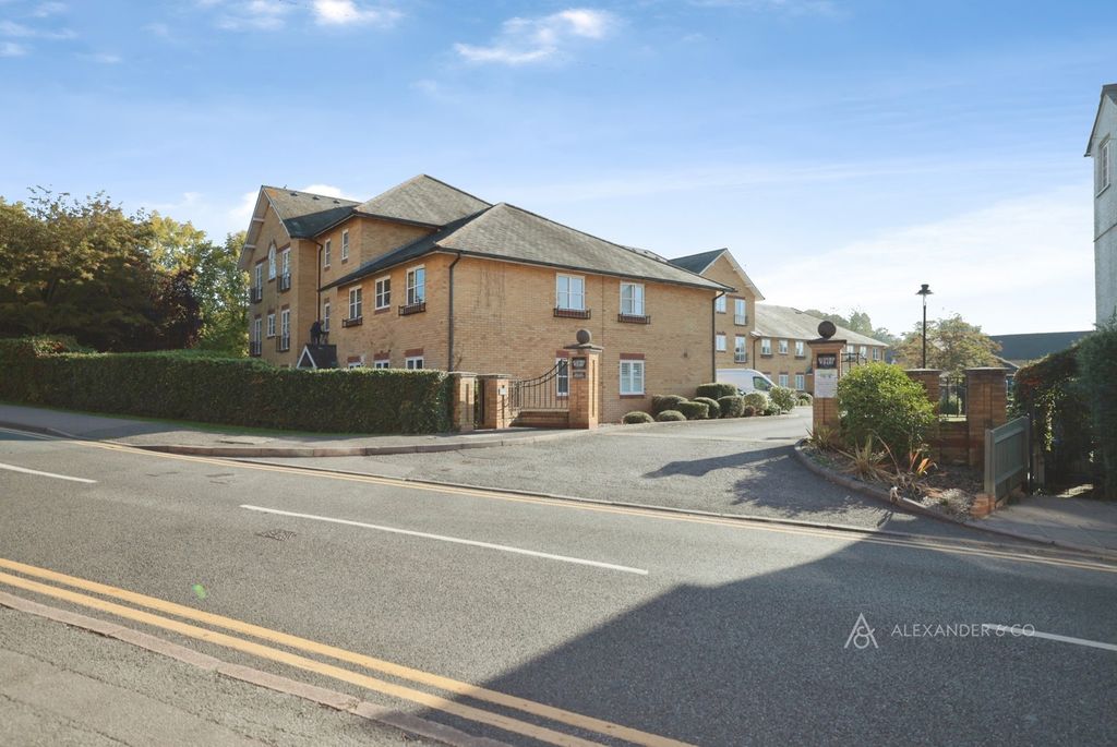 Property photo 1 of 11 Pbox-Img.Jpg