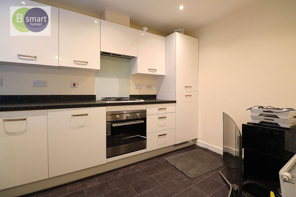 Property photo 3 of 13 Img_9785