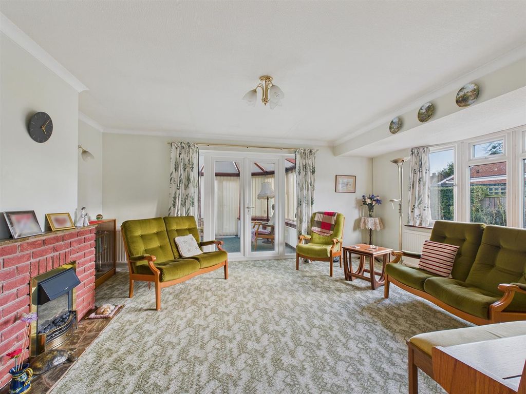 Property photo 3 of 23 Cam03972G0-Pr0236-Still001.Jpg