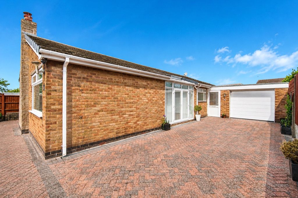 Property photo 2 of 21 Picture No. 28